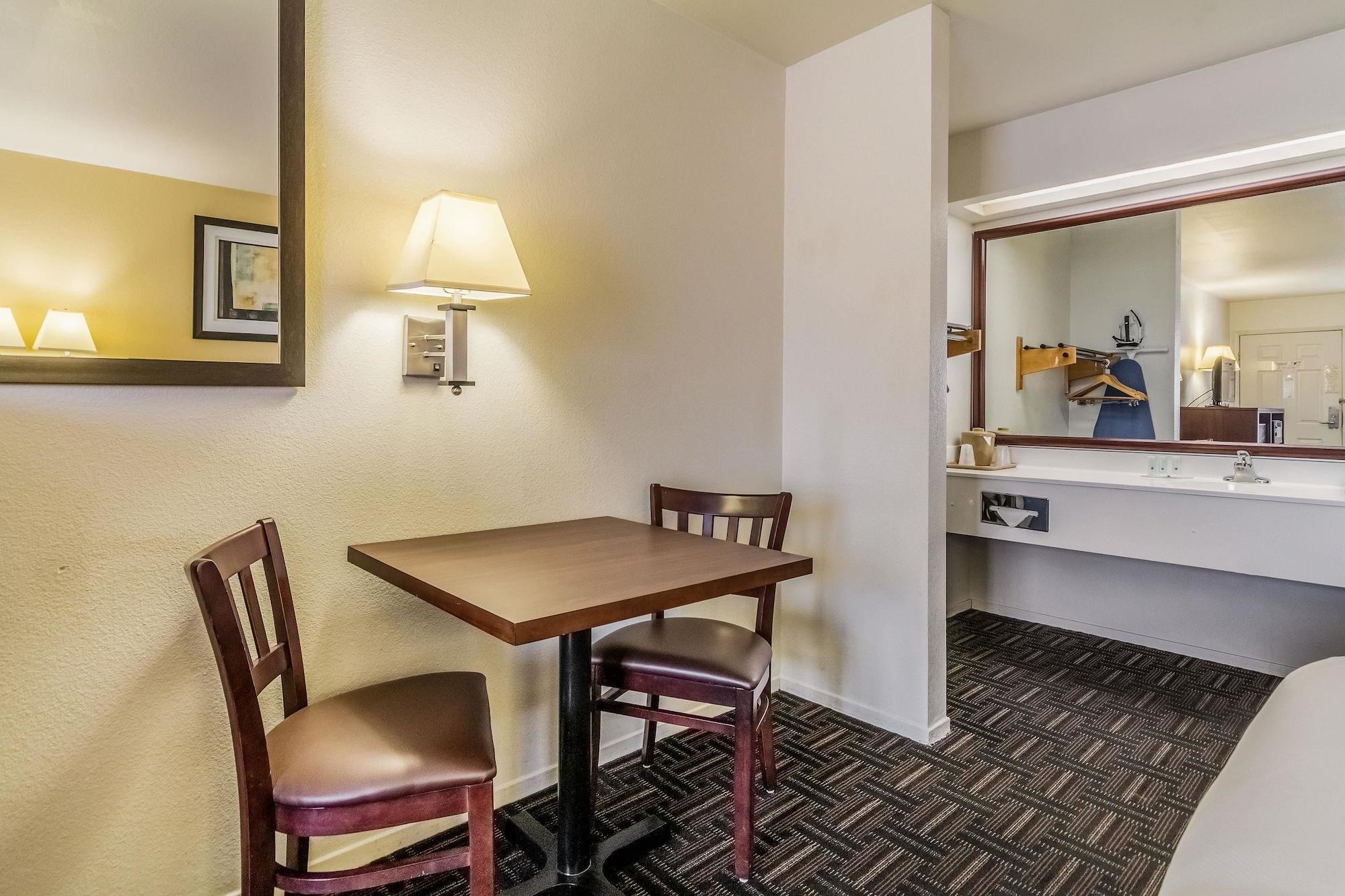 Hotel Quality Near